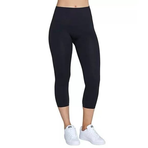 NWT SPANX Look at Me Now Black Lamn Seamless Cropped Legging Size L - Picture 1 of 8